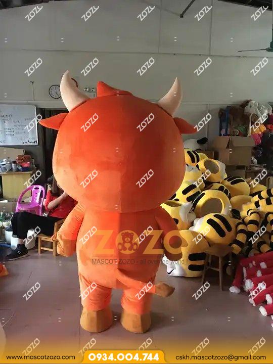 MASCOT CHÚ BÒ CAM - Ảnh 2