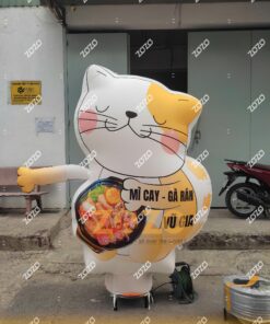 RỐI HƠI MÈO VẪY TAY CỬA HÀNG MÌ CAY