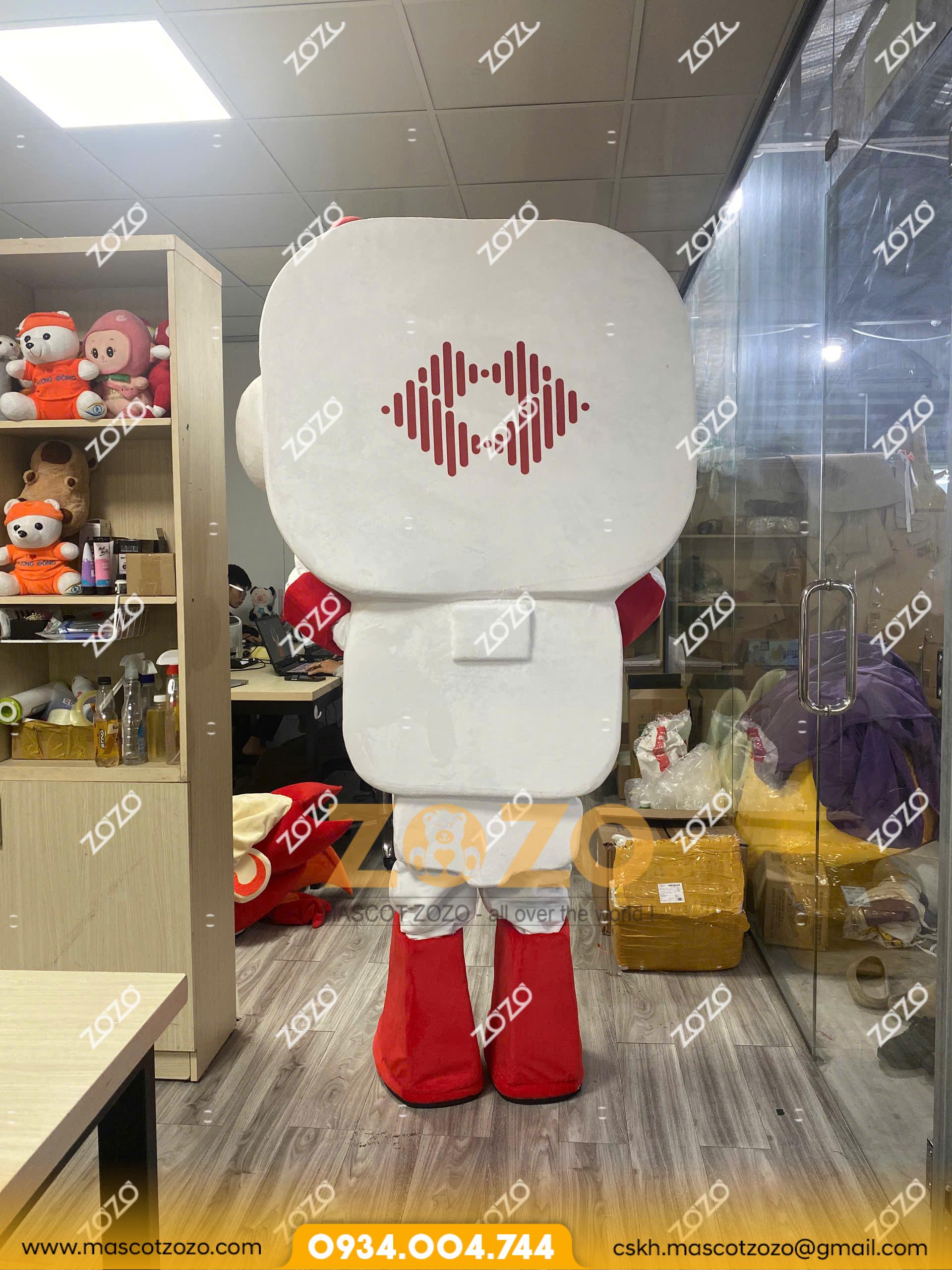 MASCOT ROBOT NGÂN HÀNG TECHCOMBANK - Ảnh 3
