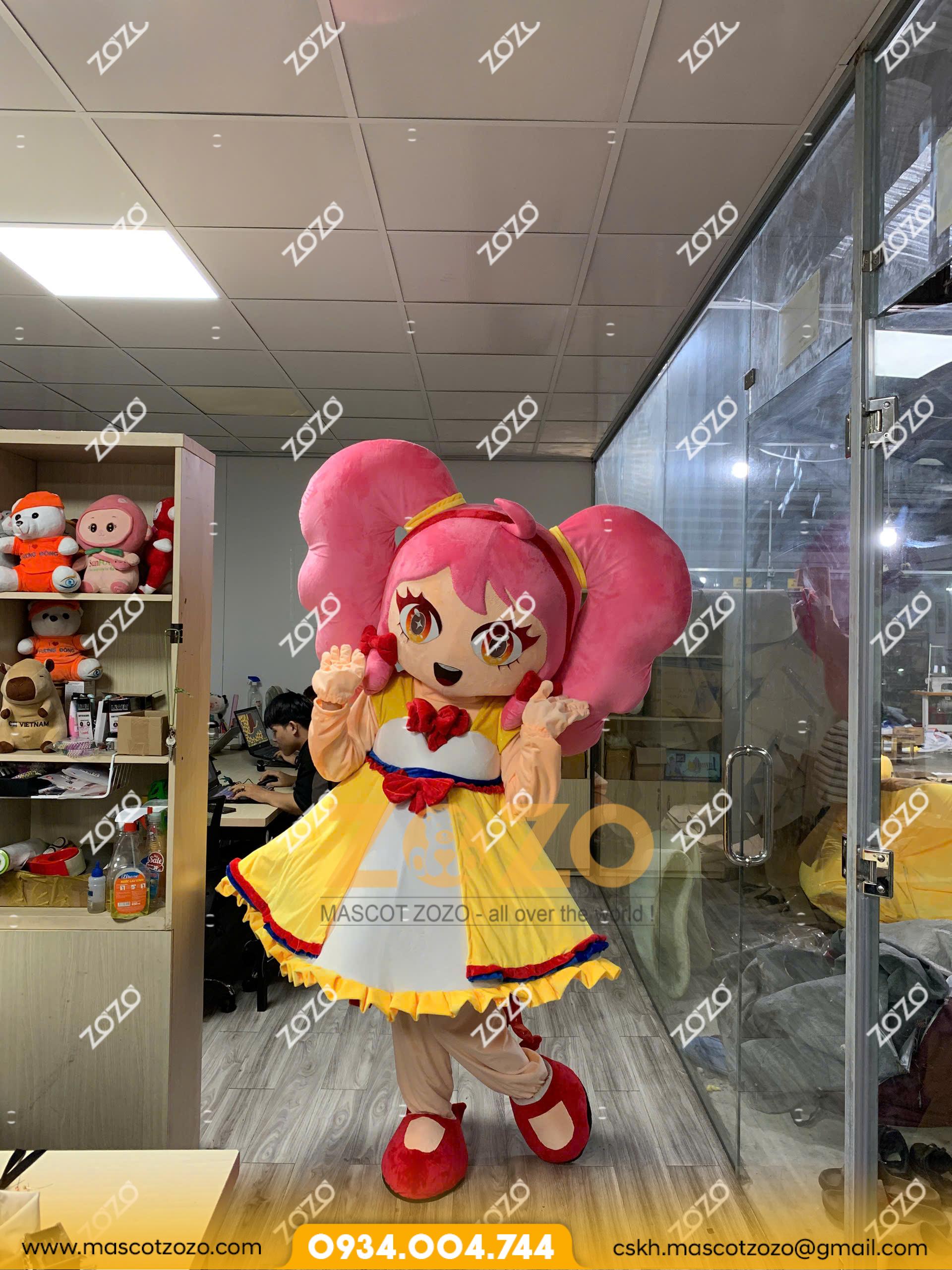 MASCOT CÔ BÉ TÓC HỒNG