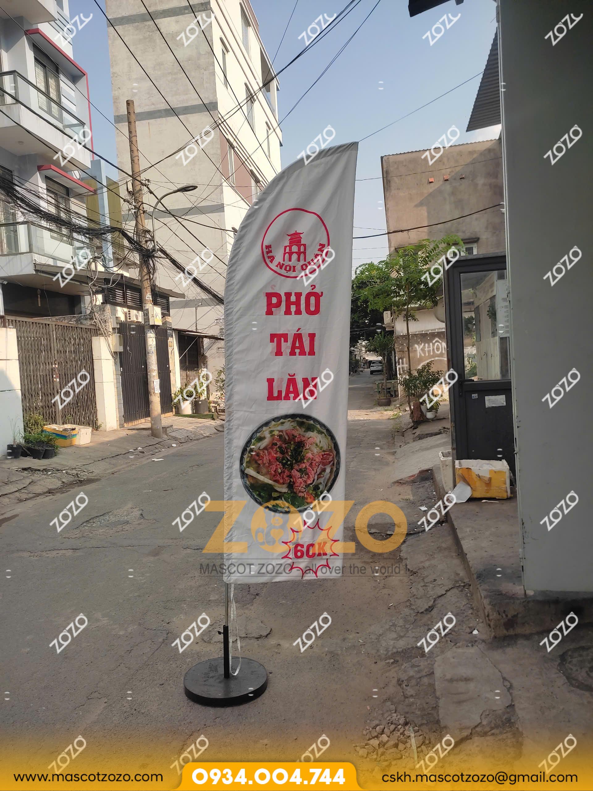 CỜ PHƯỚN CỬA HÀNG PHỞ TÁI LĂN