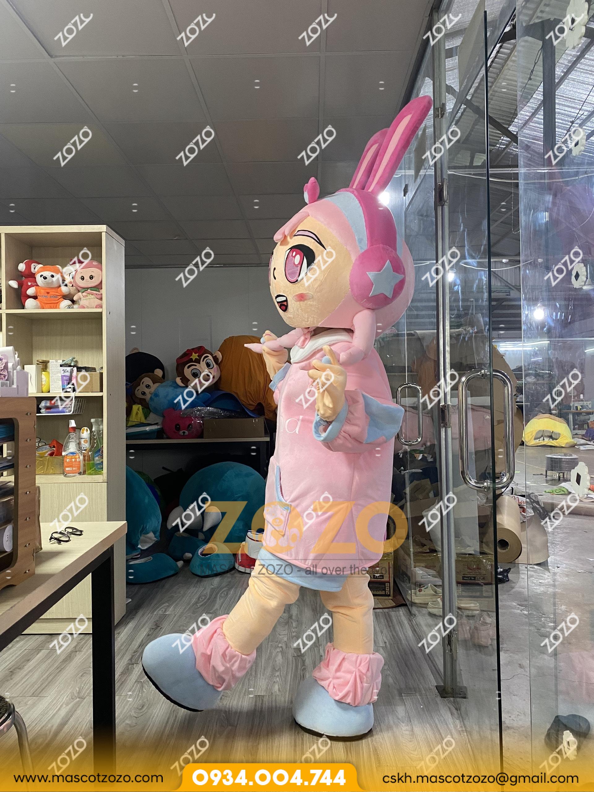 mascot cô bé áo hồng 3 z6298365413336 744b706c1a03c2d7b863a2e7eaf12fe4