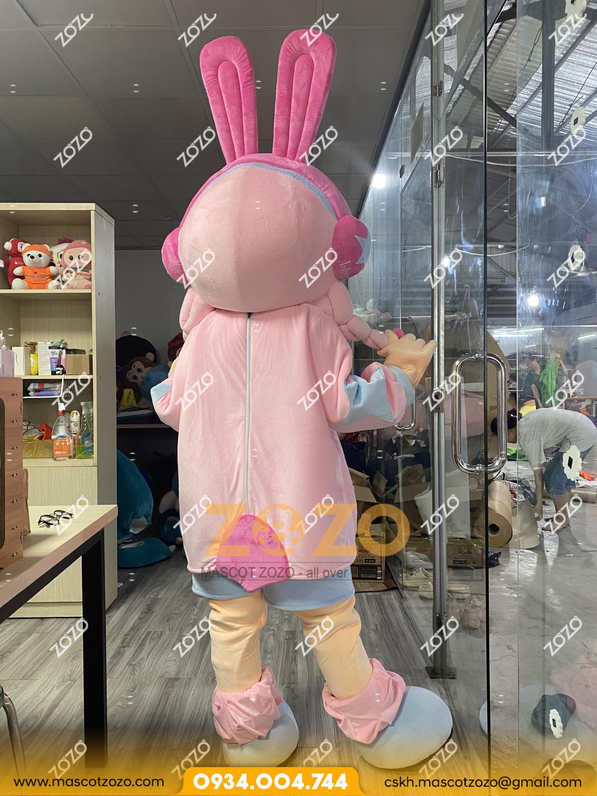 mascot cô bé áo hồng 4 z6298365487445 33441d747a33c860fdccd652b550d222