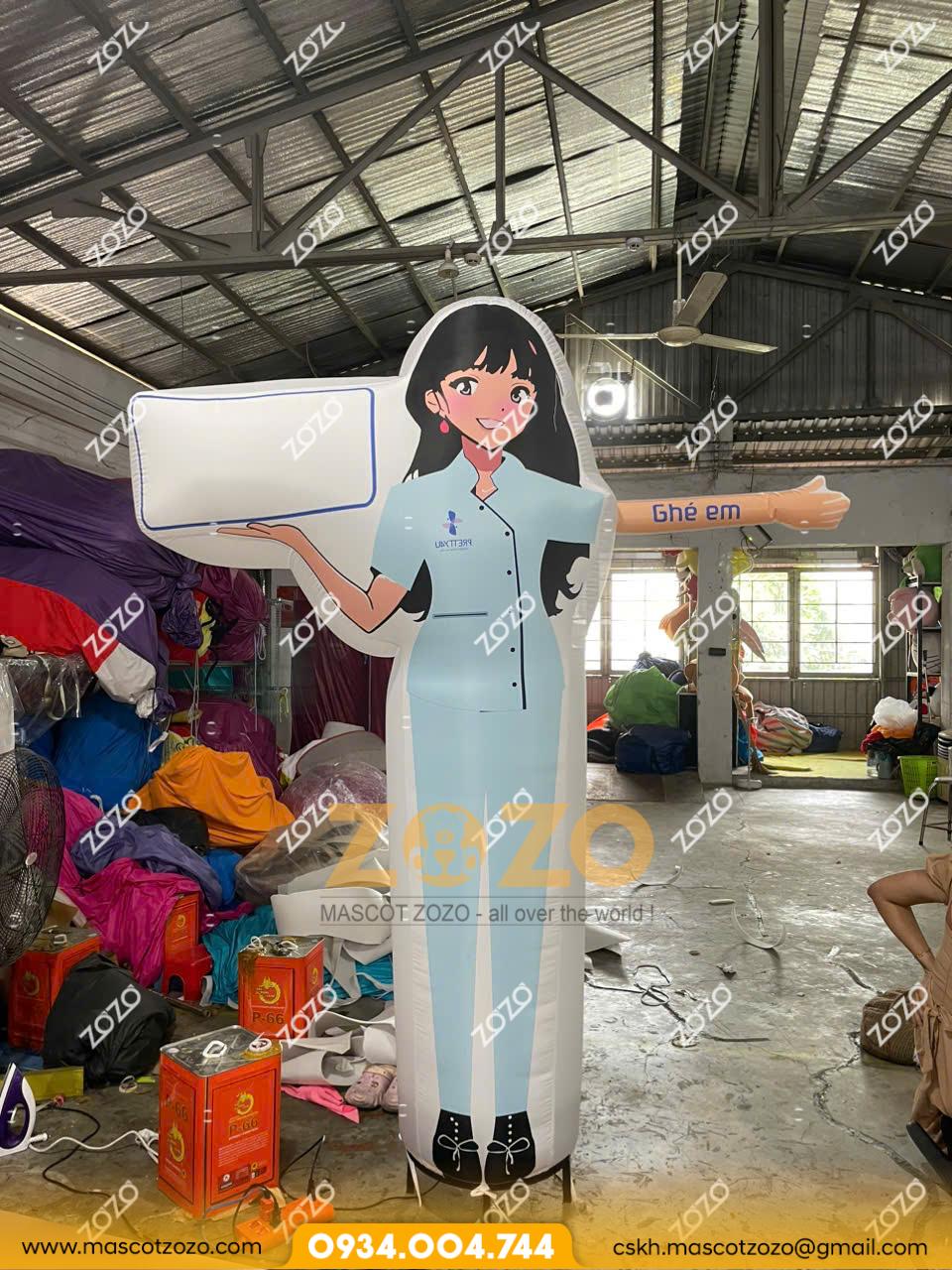 RỐI HƠI CÔ GÁI VẪY TAY