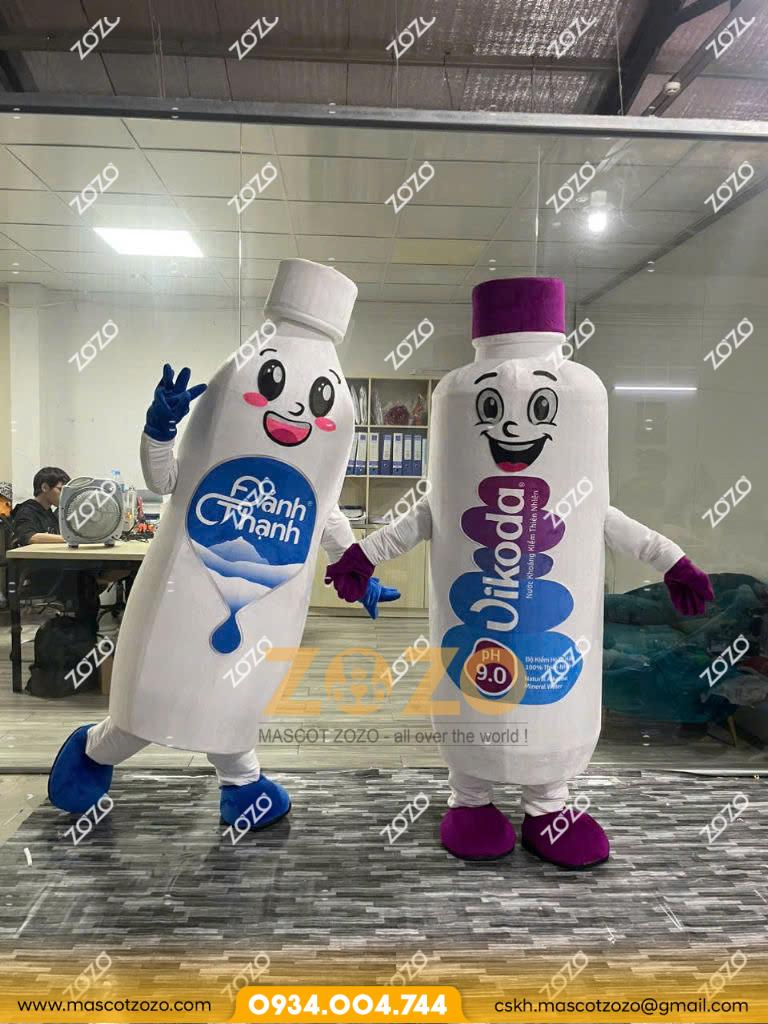 MASCOT HAI CHAI NƯỚC