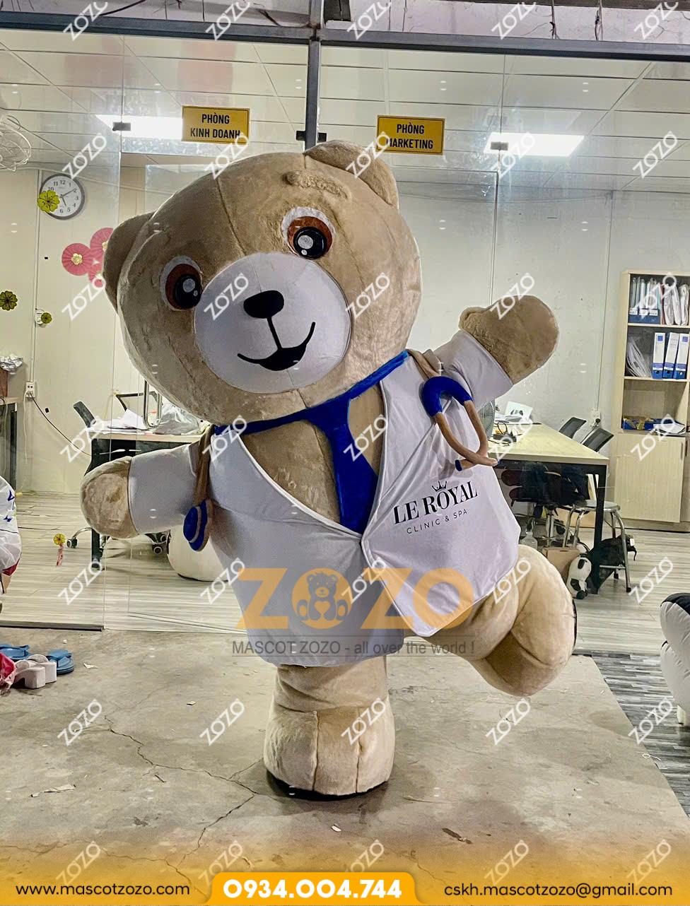 MASCOT GẤU LE ROYAL