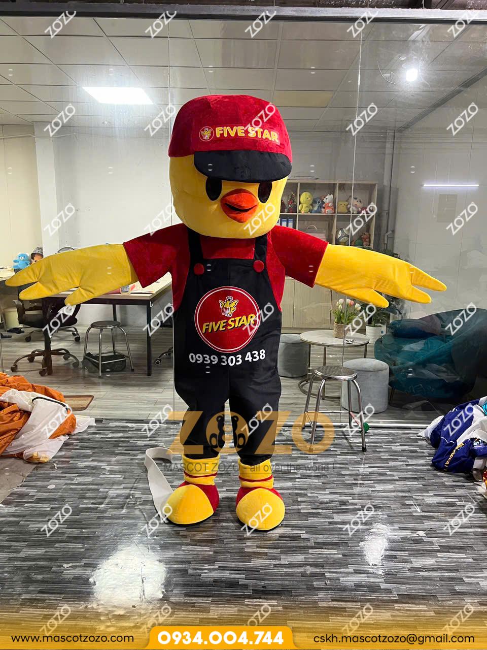 MASCOT GÀ FIVE STAR