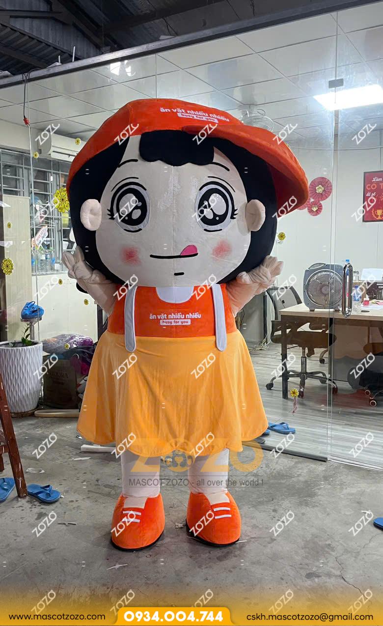 MASCOT CÔ GÁI ĂN VẶT NHIỀU NHIỀU